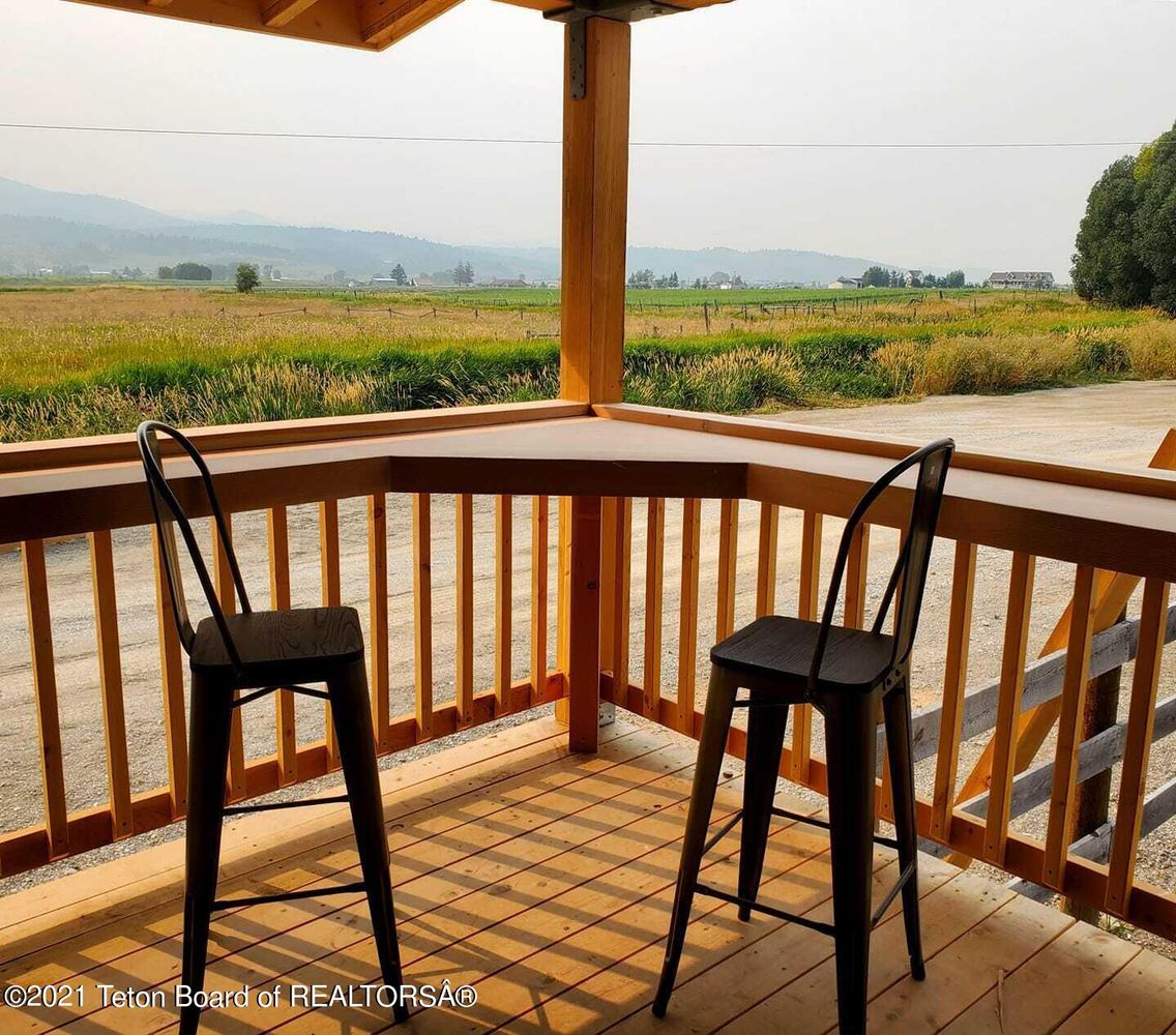 285 N Main St, Thayne, WY 83127
